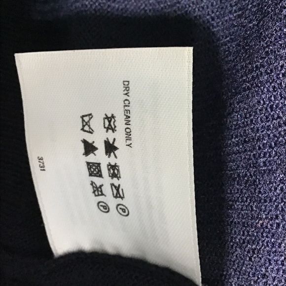 Brooks Brothers 346 Size LG Black Long Sleeve V-Neck Women's Cardigan Sweater - Picture 5 of 7